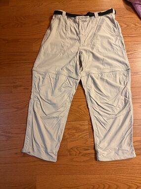 L.L. Bean Men's Zip Off Cargo Pants - Cream/Tan With belt